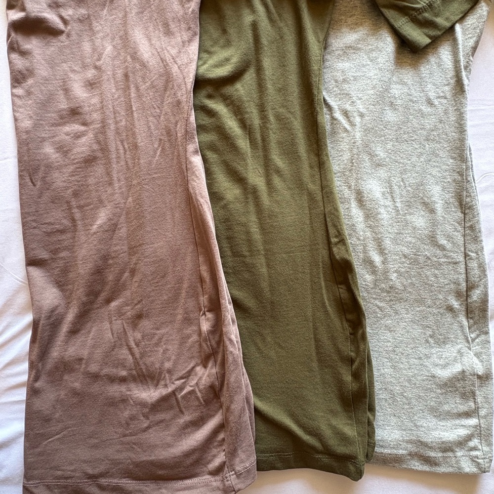bundle of 3 VENUS Long Sleeve V-Neck Tops - Gray, Olive, Pink - Picture 5 of 8